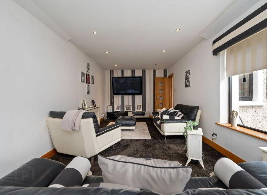 Lothlorien, Larchfield Close, Commons Road, Fairhill, T23N2Y6