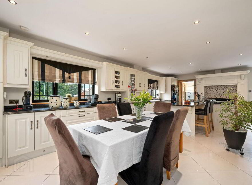 Lothlorien, Larchfield Close, Commons Road, Fairhill, T23N2Y6