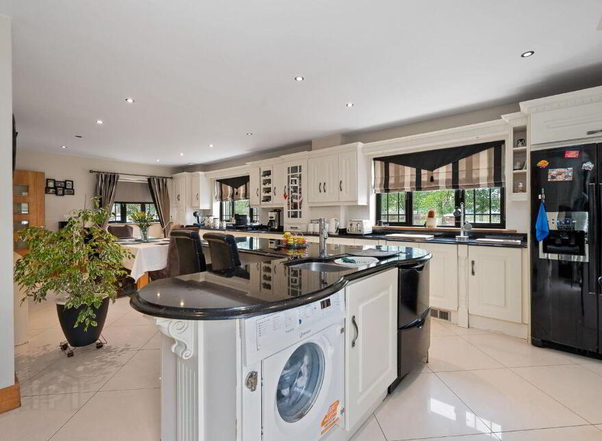 Lothlorien, Larchfield Close, Commons Road, Fairhill, T23N2Y6
