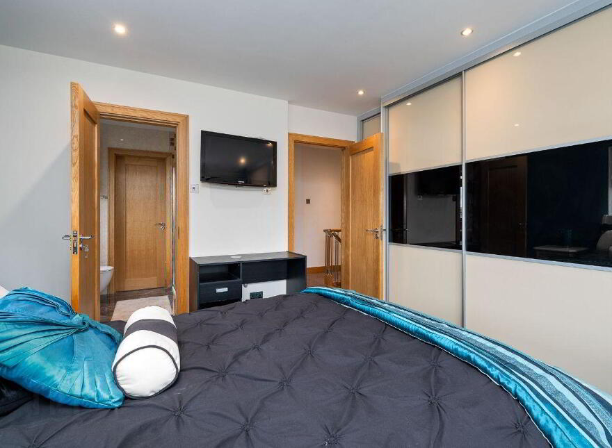 Lothlorien, Larchfield Close, Commons Road, Fairhill, T23N2Y6