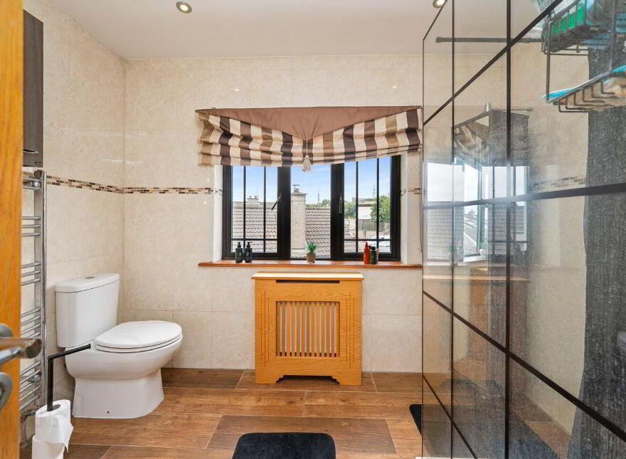 Lothlorien, Larchfield Close, Commons Road, Fairhill, T23N2Y6