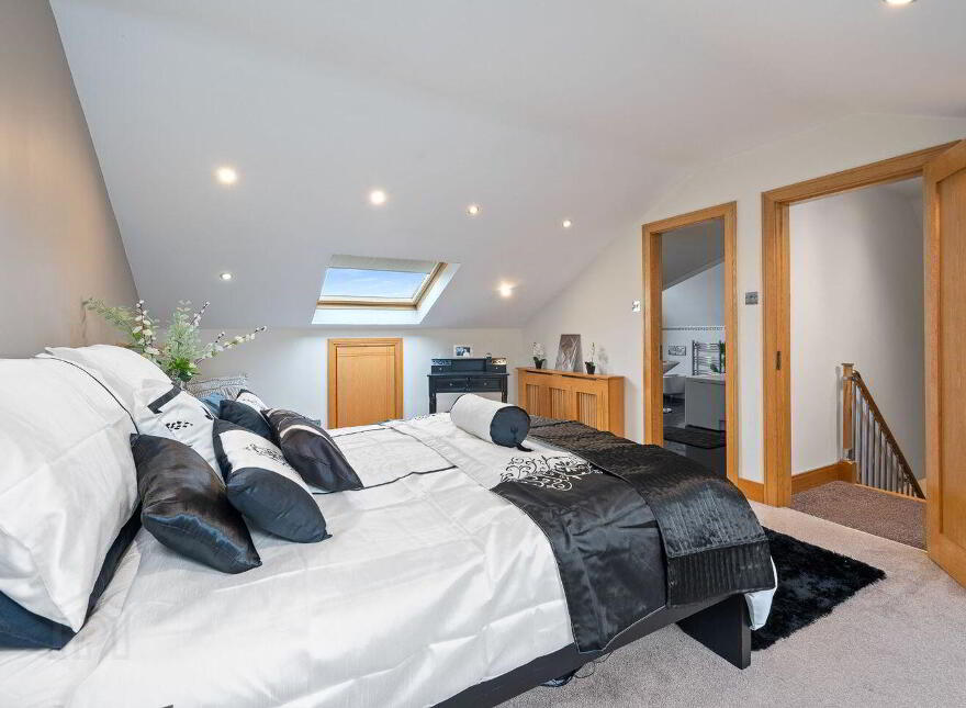 Lothlorien, Larchfield Close, Commons Road, Fairhill, T23N2Y6