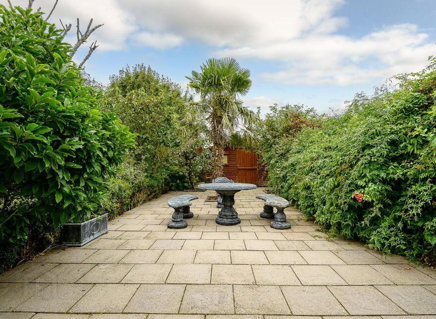 Lothlorien, Larchfield Close, Commons Road, Fairhill, T23N2Y6