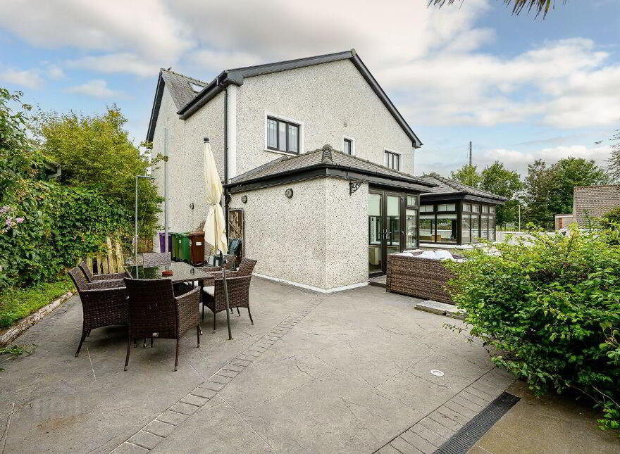 Lothlorien, Larchfield Close, Commons Road, Fairhill, T23N2Y6