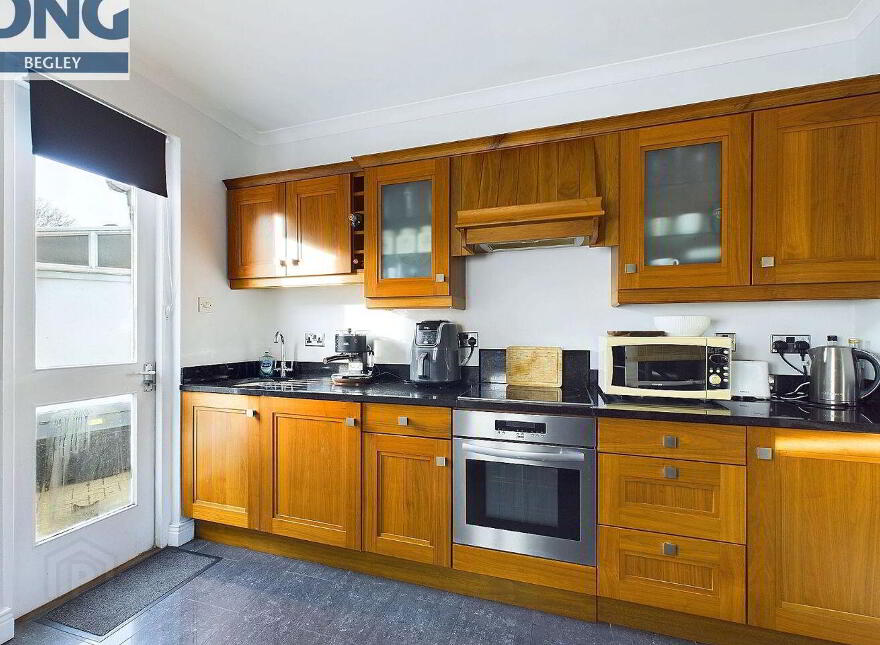 Apartment, A Saint Peter's Port Apartments, Saint Peter's Port, Athlone, N37RT22