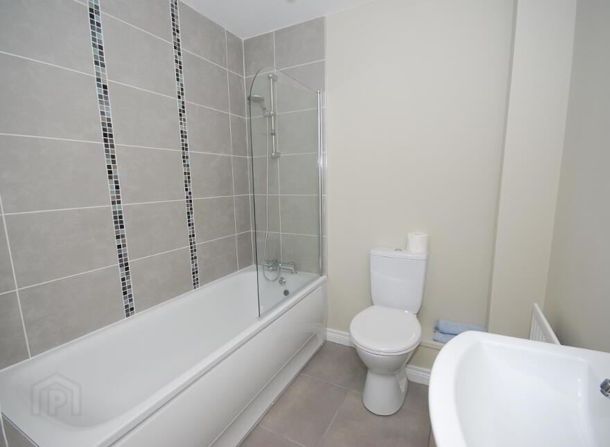Apt 22, 187 West Circular Close, West Circular Road, Ballygomartin, Belfast, BT13 3WQ