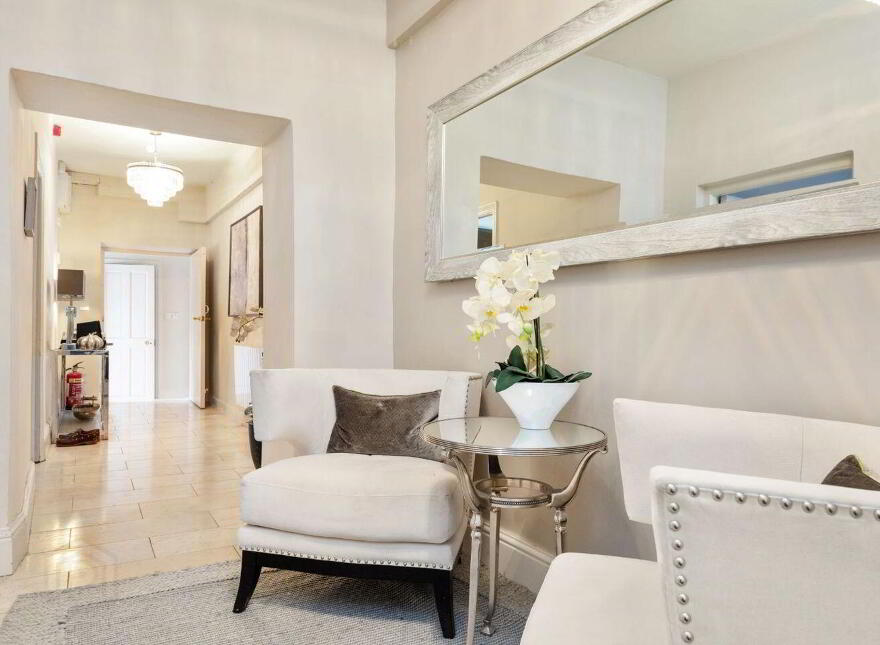 96 Pembroke Road, Ballsbridge, D04TY75