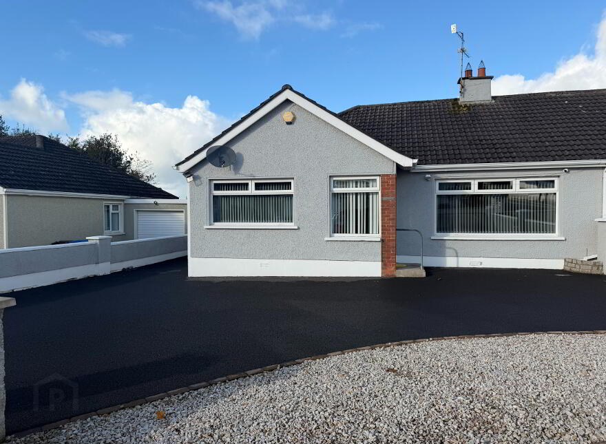 35 Ashgrove Park, Strabane, BT82 9EG