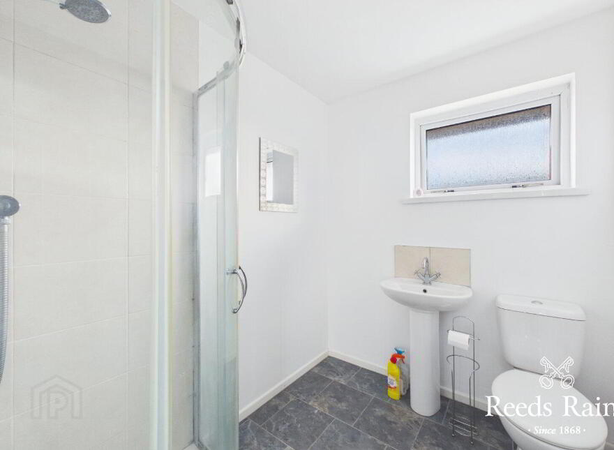 12 Castleburn Drive, Carrickfergus, BT38 7NX