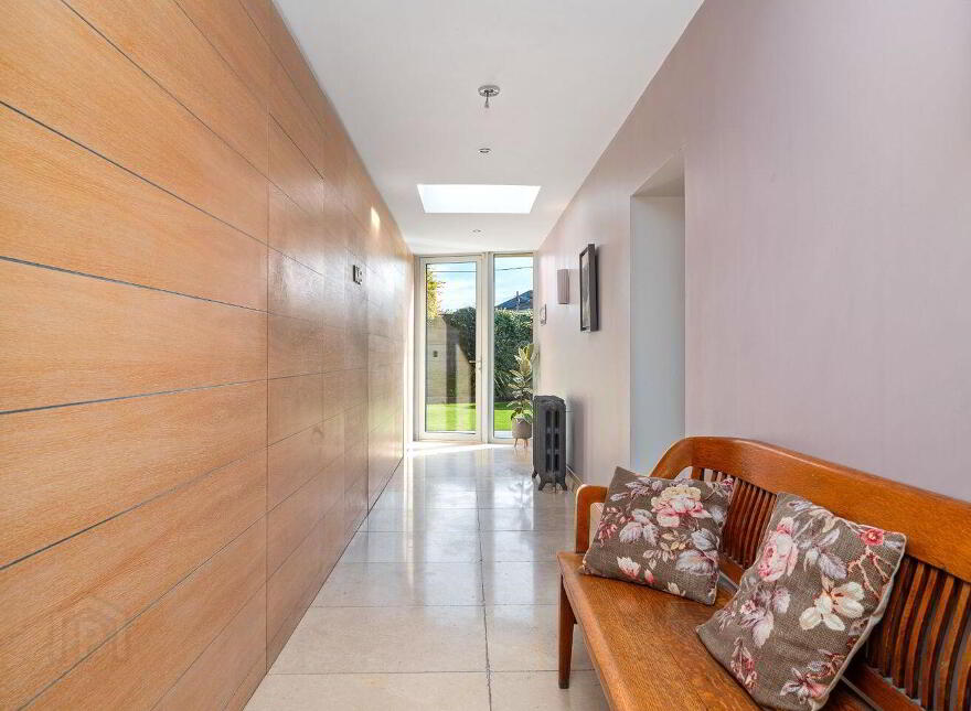 9 Janeville, Blackrock Road, Ballintemple, T12CVC4