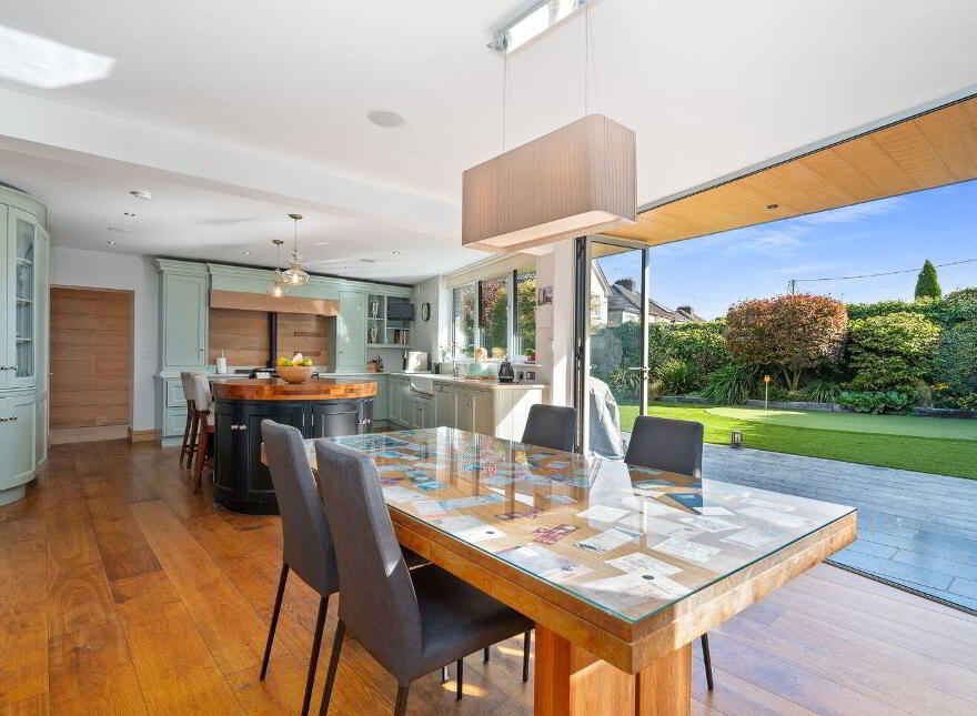9 Janeville, Blackrock Road, Ballintemple, T12CVC4