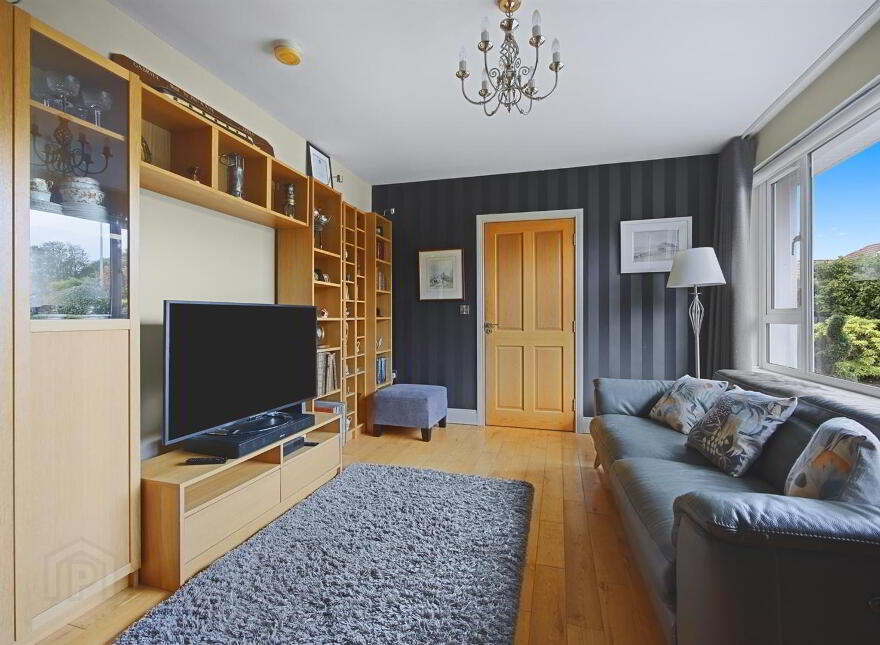 16 Strathearn Park, Belfast, BT4 2GN