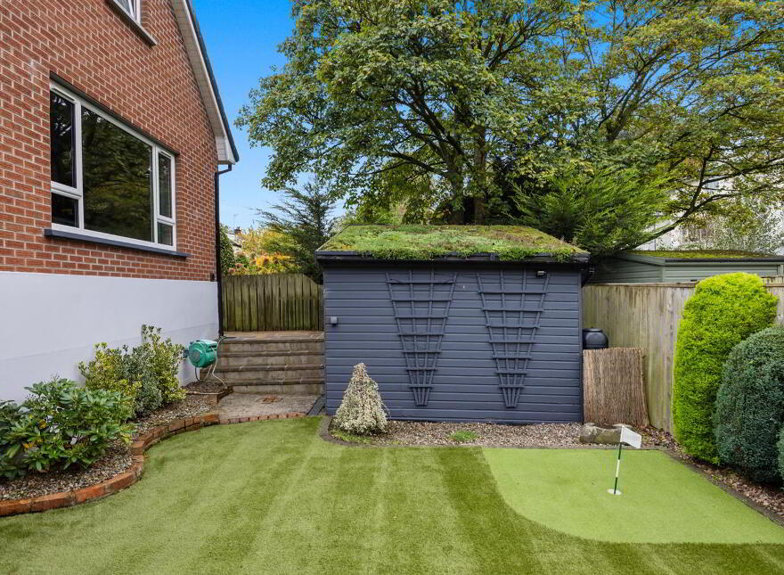 16 Strathearn Park, Belfast, BT4 2GN