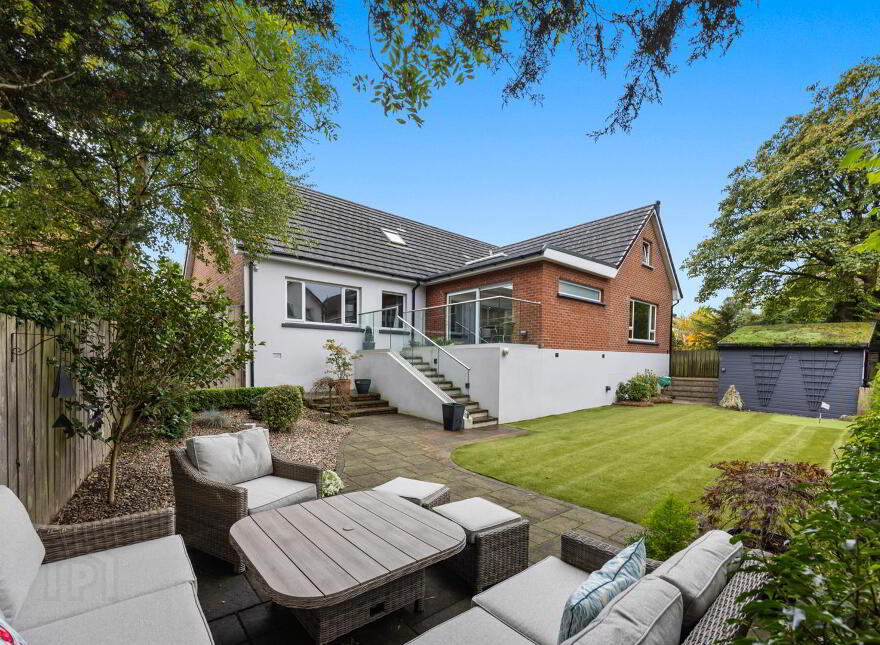 16 Strathearn Park, Belfast, BT4 2GN