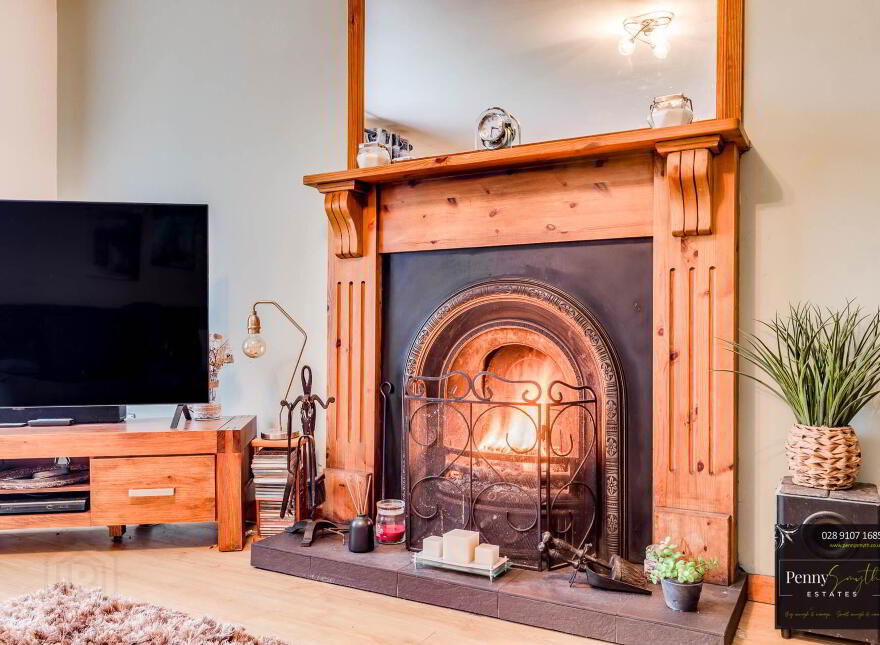 24 Cranley Grove, Bangor, BT19 7EY