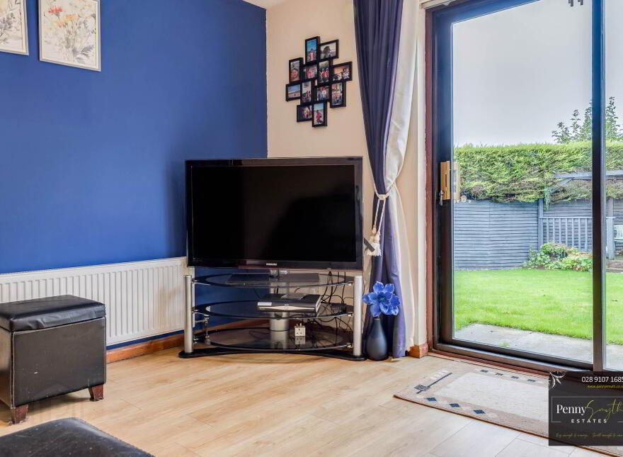 24 Cranley Grove, Bangor, BT19 7EY