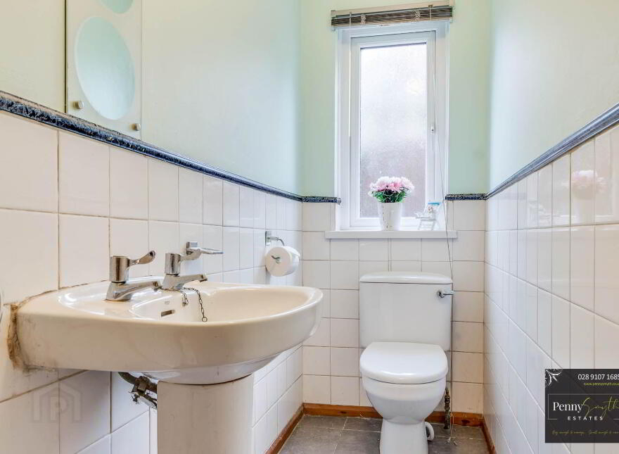 24 Cranley Grove, Bangor, BT19 7EY