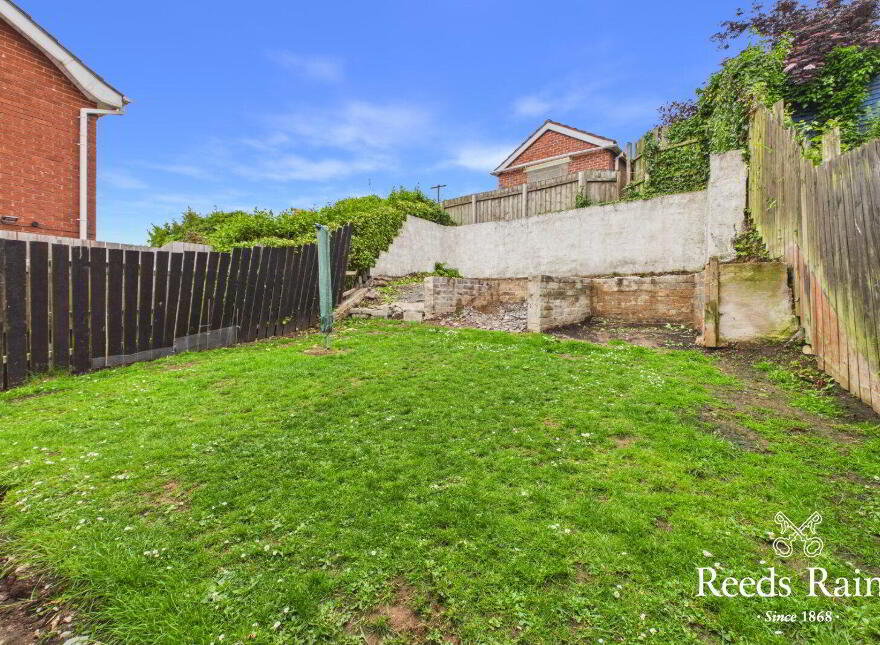 26 Manor Park, Bangor, BT20 3LY