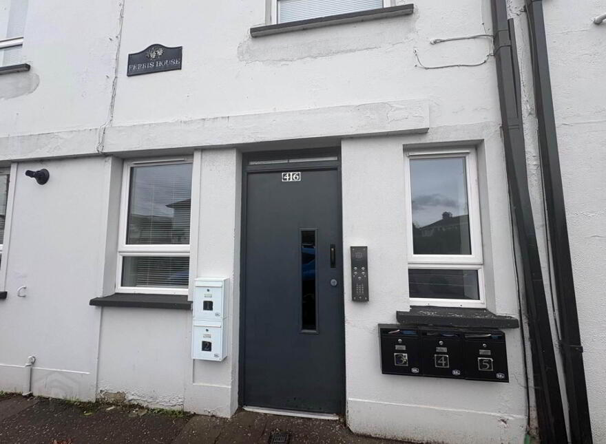 Apt 3, Grand Street, Lisburn, BT27 4UD