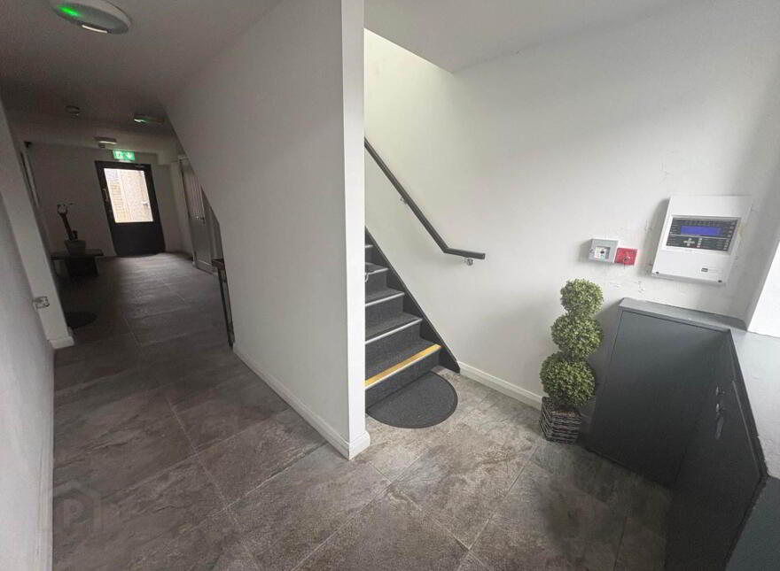 Apt 3, Grand Street, Lisburn, BT27 4UD