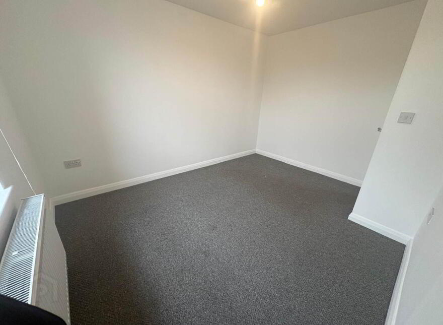 Apt 3, Grand Street, Lisburn, BT27 4UD