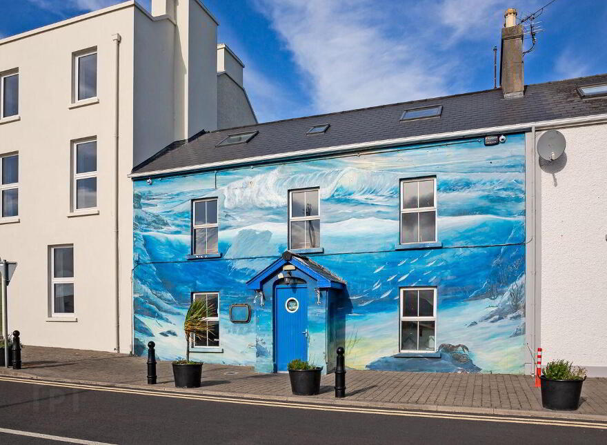 Former Eithnas By The Sea, Mullaghmore, F91FF24