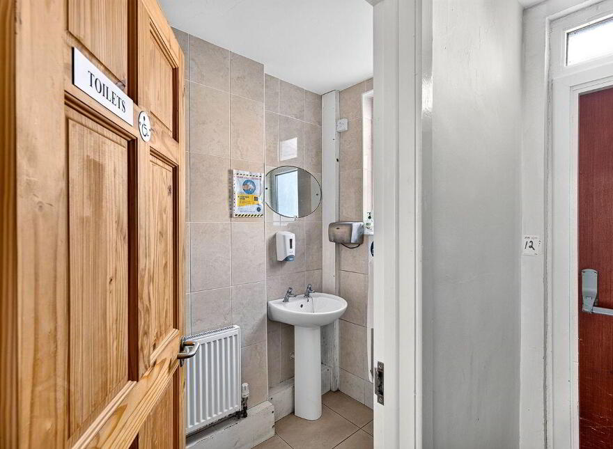 Former Eithnas By The Sea, Mullaghmore, F91FF24