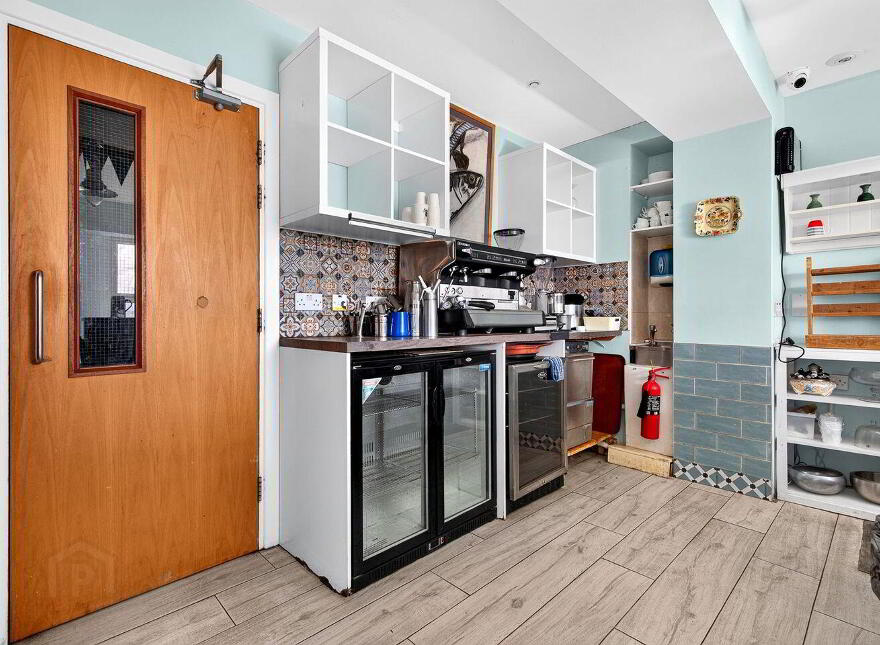 Former Eithnas By The Sea, Mullaghmore, F91FF24