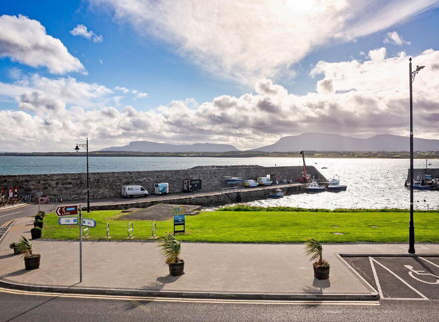 Former Eithnas By The Sea, Mullaghmore, F91FF24