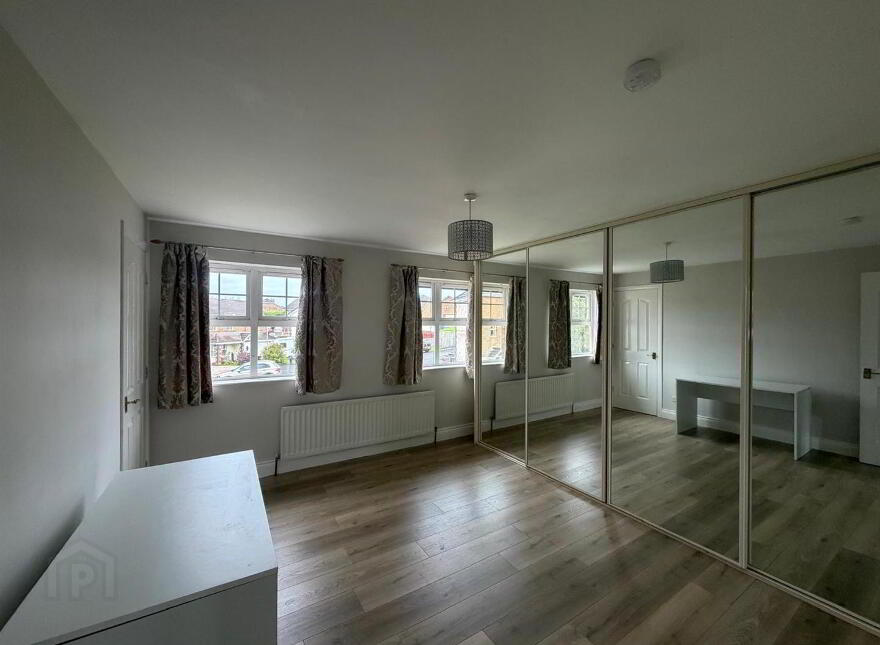 48 Lisneal, Waterside, L'Derry, BT47 6FD