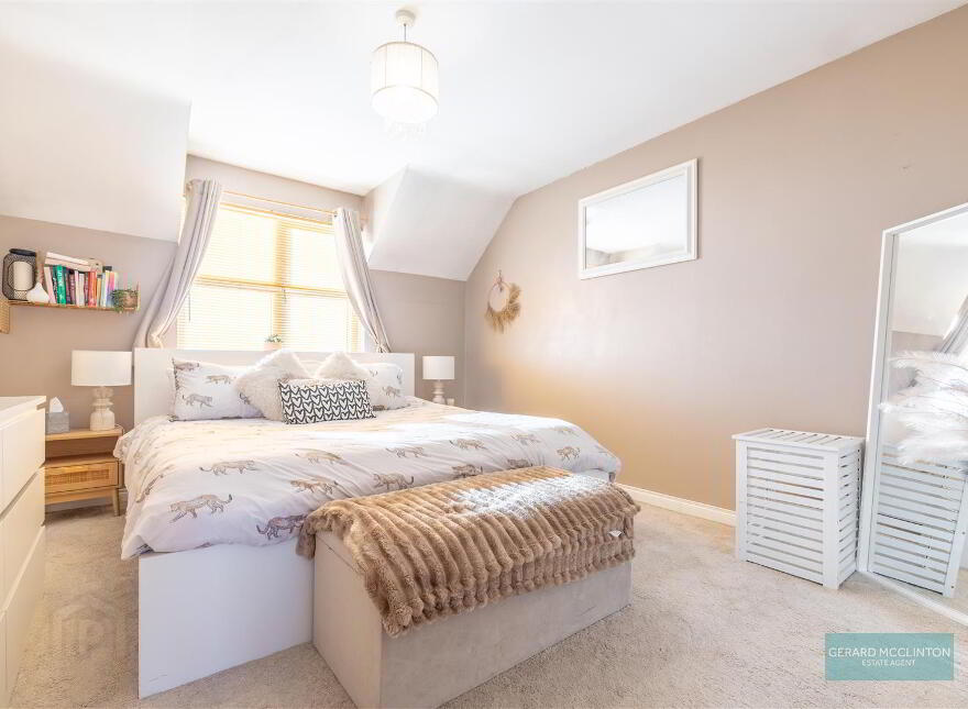 22 Lyndhurst View Avenue, Belfast, BT13 3XB