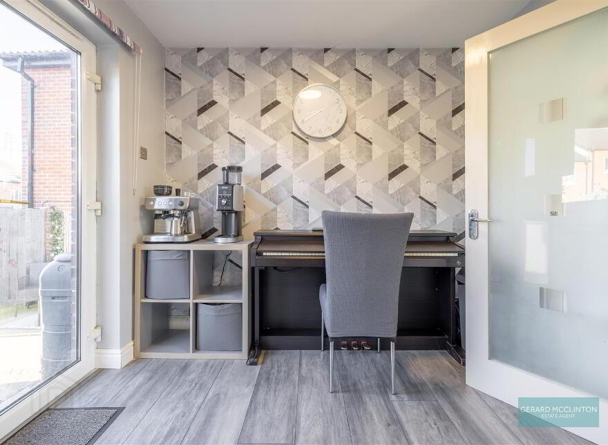 22 Lyndhurst View Avenue, Belfast, BT13 3XB
