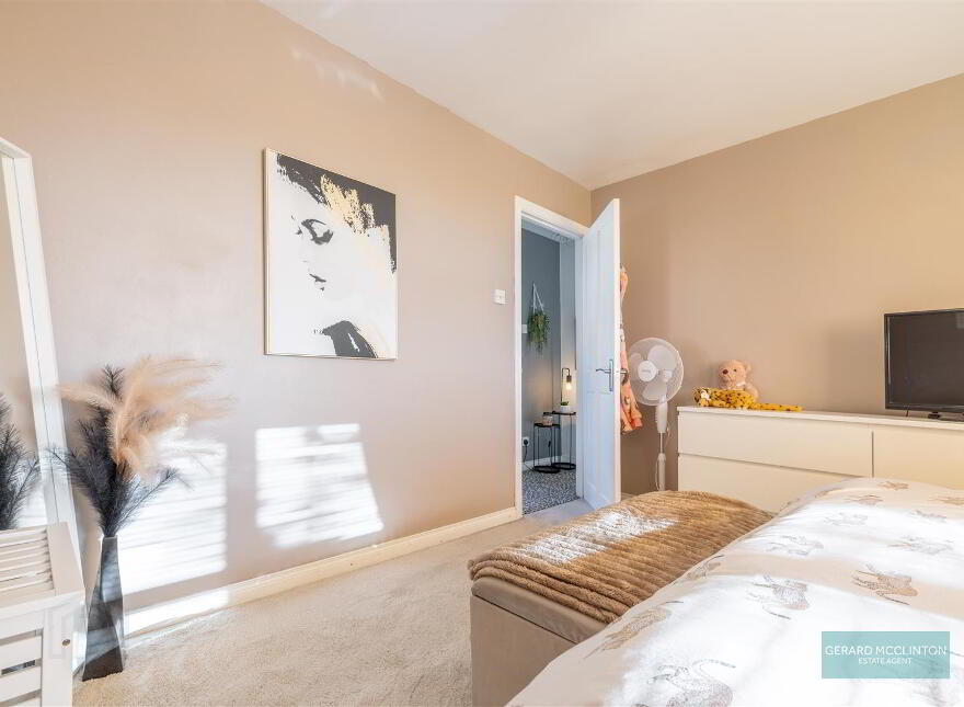 22 Lyndhurst View Avenue, Belfast, BT13 3XB