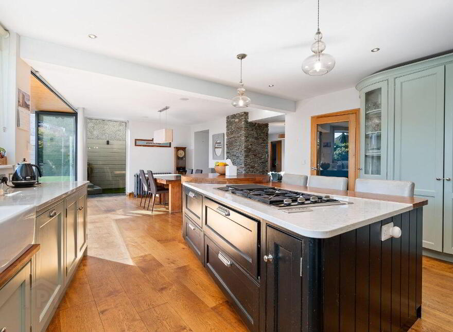 9 Janeville, Blackrock Road, Ballintemple, T12CVC4