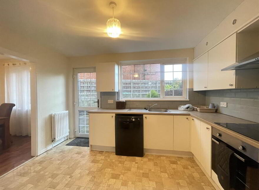 4 Locksley Grange, Belfast, BT10 0DW