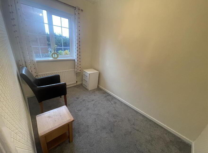 4 Locksley Grange, Belfast, BT10 0DW
