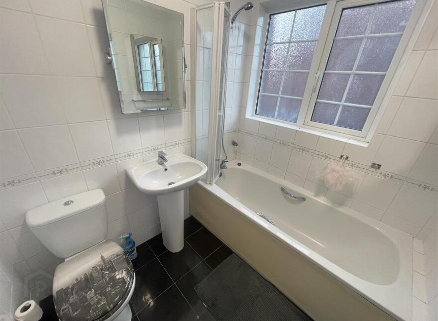 4 Locksley Grange, Belfast, BT10 0DW