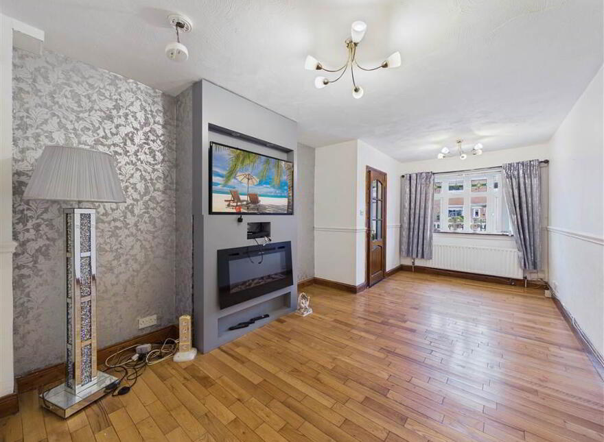 99 Bearnagh Drive, Belfast, BT11 8HT