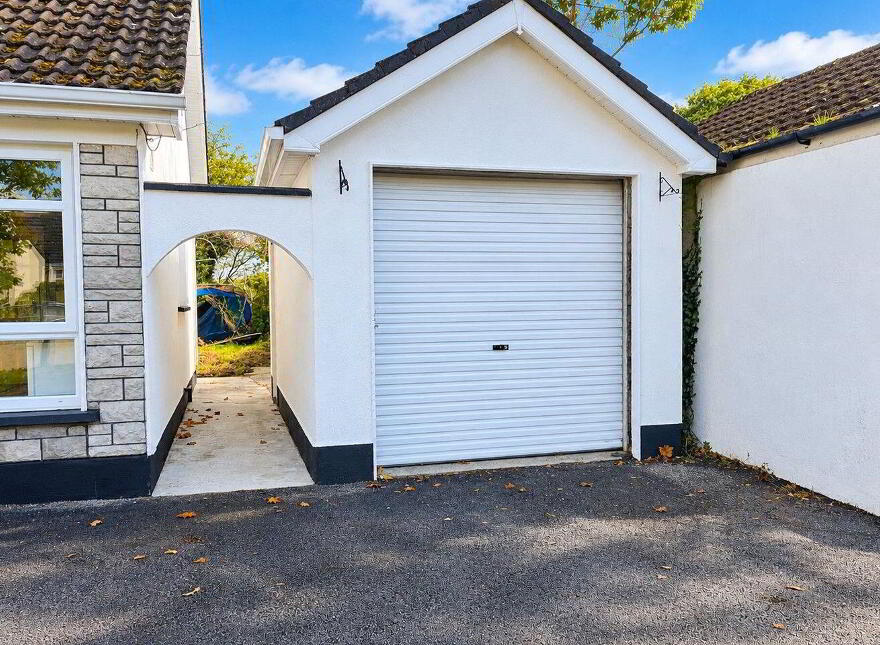 Spanbrook House, 7 Oakmill Drive, Derrymullan, Ballinasloe, H53E7D3