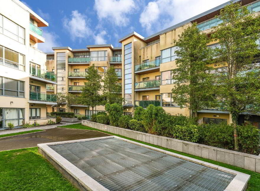 18 Fortunes Lawn, Citywest