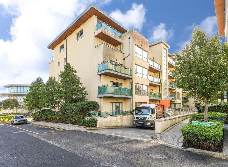 18 Fortunes Lawn, Citywest
