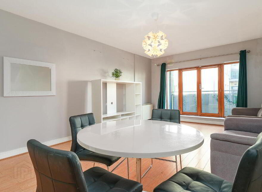 18 Fortunes Lawn, Citywest