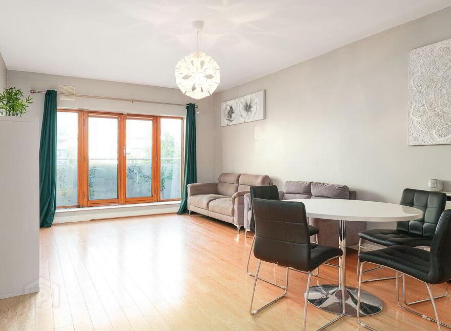 18 Fortunes Lawn, Citywest