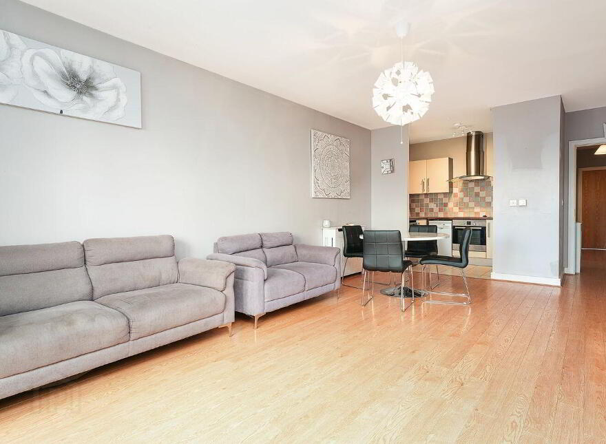 18 Fortunes Lawn, Citywest