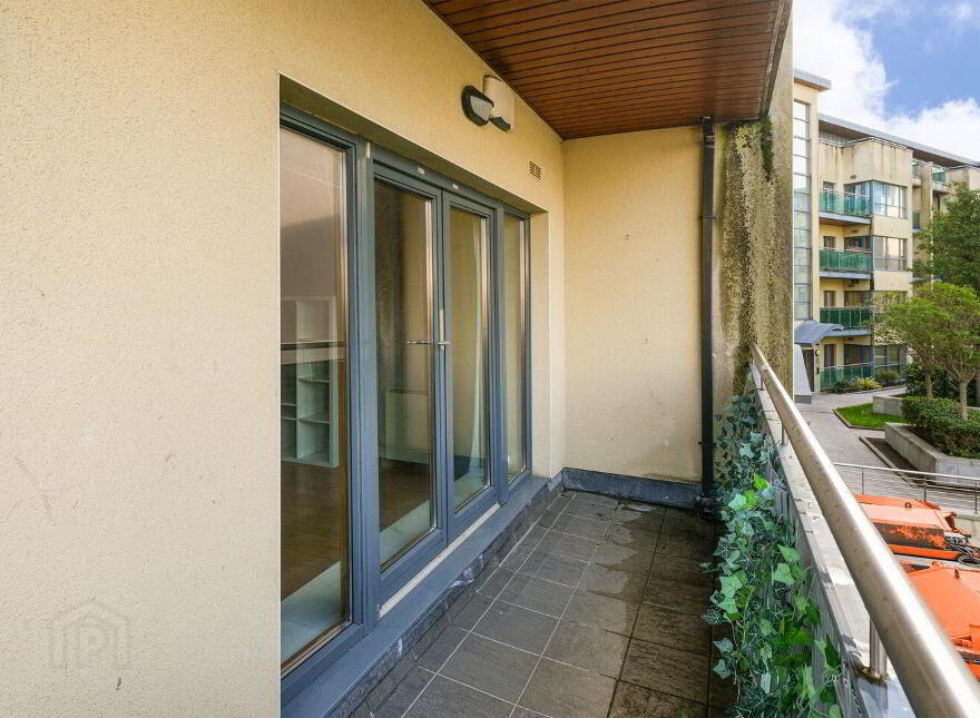 18 Fortunes Lawn, Citywest