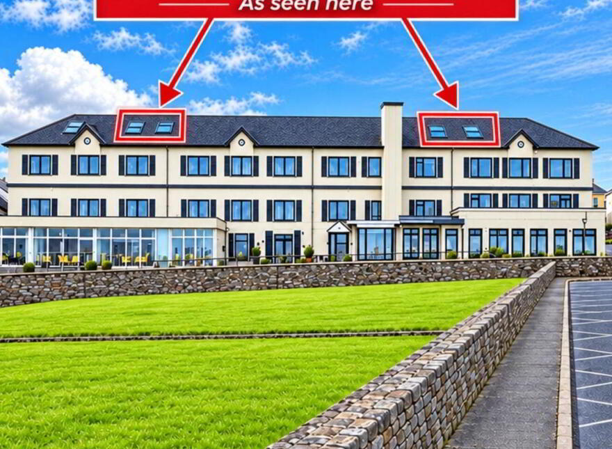 Apartment 3 Old Moore's, Wellington Square, Kilkee, V15Y223