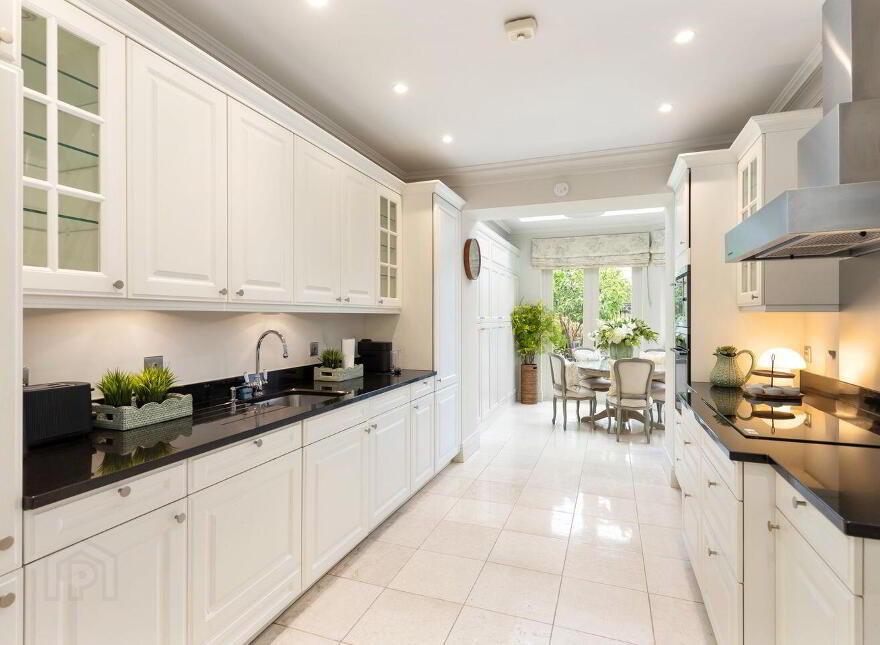 6 Ailesbury Wood, Ailesbury Road, Ballsbridge, Ballsbridge, D04V2Y6