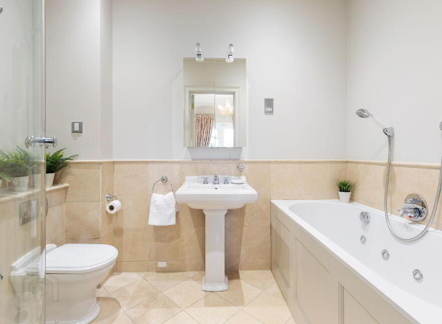 6 Ailesbury Wood, Ailesbury Road, Ballsbridge, Ballsbridge, D04V2Y6