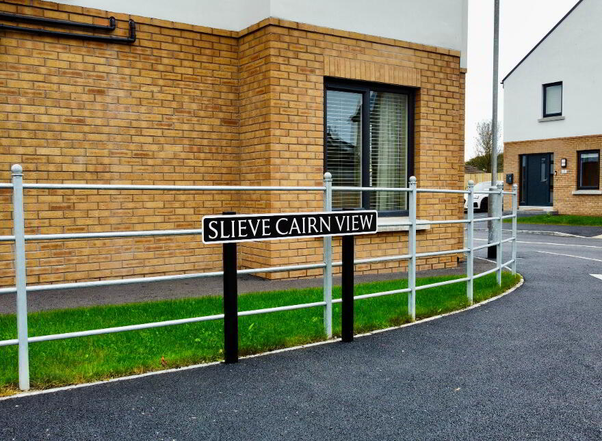 10 Slieve Cairn View, Dromintee, Newry, BT35 8RH