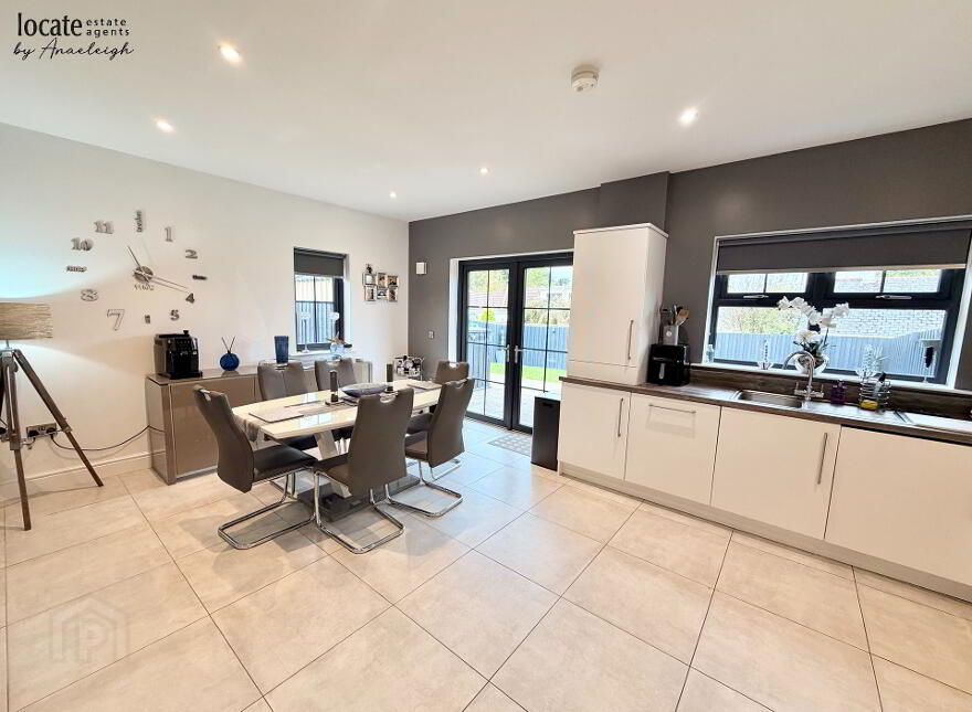 17 Cornmill Park, Campsie, Waterside, Derry, BT47 3FP